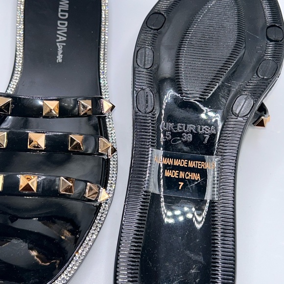Wild Diva Black Studded Women's Sandals - Picture 4 of 5